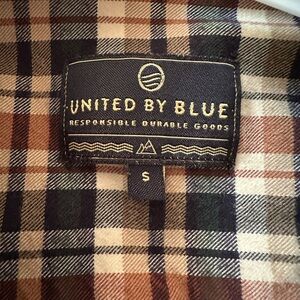United By Blue Flannel Button Down Shirt Women’s Small